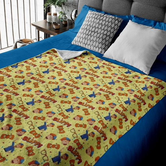 BLIPPI YELLOW MICROFIBER FLEECE THROW BLANKET 60